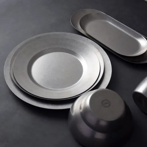 Retro Matt Edelstahl Geschirr Set Japanischer Stil Used-Look Rund Speiseteller Oval Dessertteller Suppenschüssel Wasserbecher