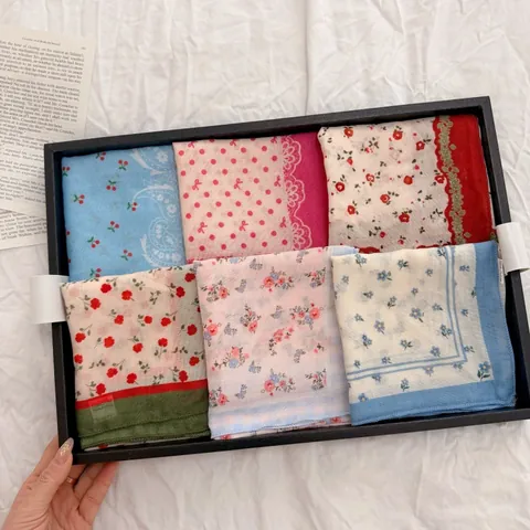 Vintage Rural Style Floral Polka Dot Square Scarf Women Polyester Printed Artistic Headscarf Fashion Neck Scarf Accessory