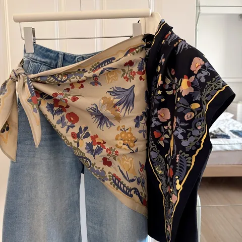 Vintage Floral Printed Satin Triangle Scarf For Women Chic Retro Flower Pattern Neck Head Scarf Waist Band Decoration Accessory