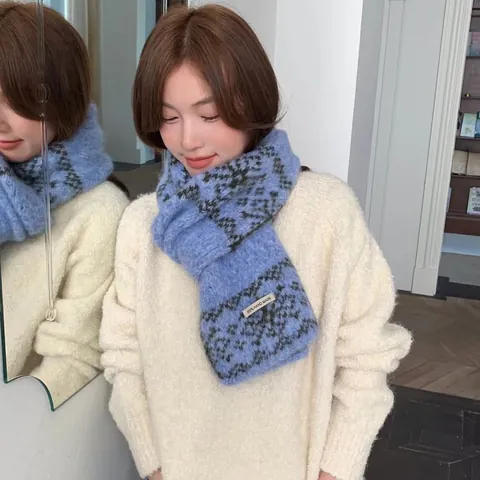 Retro Korean Knitted Scarf Snowflake Jacquard Scarf For Women Winter Warm Windproof Soft Woolen Yarn Neck Warmer Handmade Style Gift