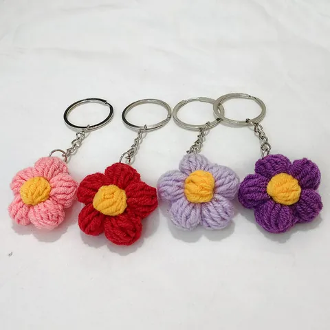 Porte-clés Fleur de Bouffée Crocheté à la Main Pendentif de Sac en Fil Tricoté Créatif Décoration Florale Cadeau pour Femmes Filles
