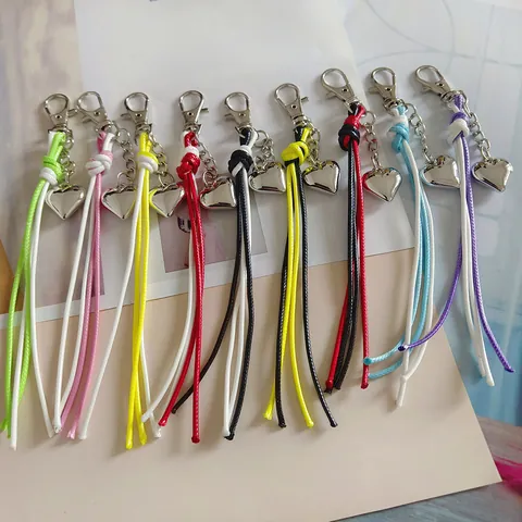 Porte-clés Créatif à Gland en Cœur Cordon Ciré Tissé Style Coréen Anneau de Clé en Alliage pour Pendentif de Sac Voiture Accessoires Femmes