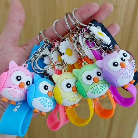 Joli Porte-clés Chouette de Dessin Animé Avec Sangle en Silicone Pendentif Marguerite Couples Créatifs Sac Voiture Anneau Clé Accessoires Cadeau