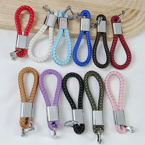 PU Leather Braided Car Keychain For Men Women Metal Horseshoe Buckle Creative Woven Rope Key Ring Ornament Accessory Gift