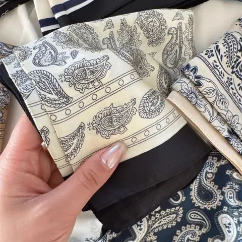 Women Vintage Paisley Printed Satin Square Scarf Elegant Business Office Professional Silk-Like Neck Scarf For Shirt Decor