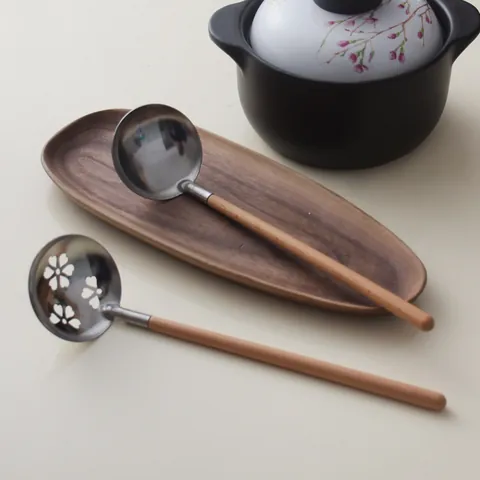 304 Stainless Steel Hotpot Soup Slotted Spoon With Long Solid Wood Handle Japanese Style Kitchen Cooking Porridge Tool