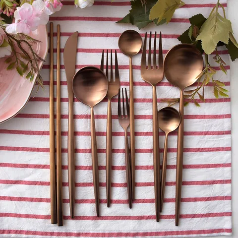 Matte Rose Gold Stainless Steel Cutlery Set Modern Simple Round Handle Dinnerware Set Steak Knife Fork Spoon For Home Banquet