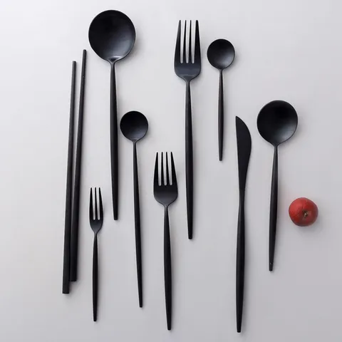 Ensemble de Couverts en Acier Inoxydable 304 Noir Mat Style Portugal Manche Rond Couteau Fourchette Cuillère Couverts Réutilisables Pour Maison Restaurant