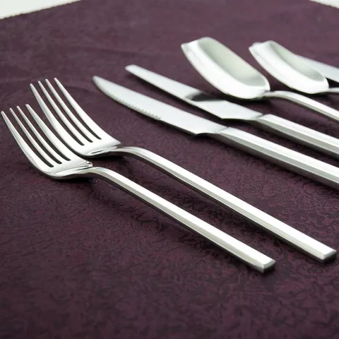 Minimalist Stainless Steel Western Cutlery Mirror Polished Steak Knife Dinner Fork Spoon For Home Restaurant Hotel