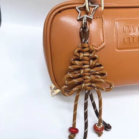 Handmade Woven Christmas Tree Bag Charm Keychain With Star Buckle Polyester Yarn Festive Pendant Decoration For Women Handbags