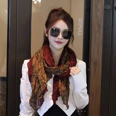 Literary Vintage Floral Pleated Scarf For Women Bohemian Leopard Print Thin Shawl For Travel Photography Polyester Scarf Wrap