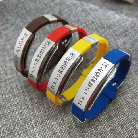 Fashion Adjustable Silicone Titanium Steel Couple Bracelet Polished Stainless Steel Metal Plate Wristband For Bestie Students Everyday Jewelry