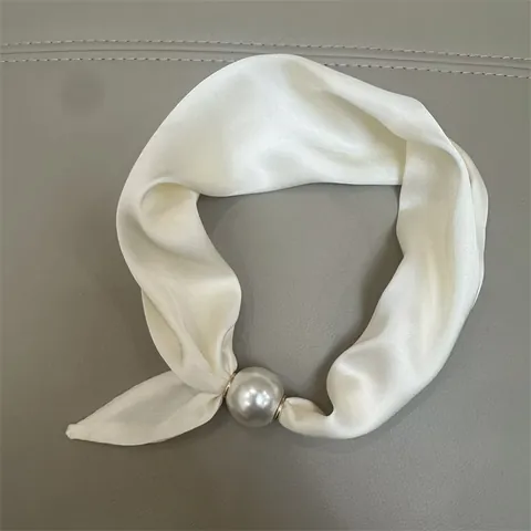 Women's Satin Scarf With Artificial Pearl Magnetic Buckle Paisley Polka Dot Printed Small Square Neck Scarf Elegant Accessory