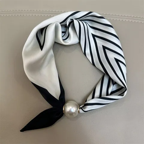 Women's Satin Scarf With Artificial Pearl Magnetic Buckle Paisley Polka Dot Printed Small Square Neck Scarf Elegant Accessory