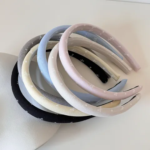 Serre-tête en Satin à Petites Fleurs de Style Coréen pour Femmes Fait à la Main Rembourré à Tête Haute Accessoires de Cheveux de Banlieue