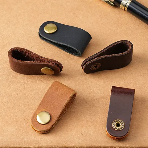 Organizzatore per Cavi in Vera Pelle Crazy Horse Avvolgicavo Vintage con Bottone in Metallo per Auricolari USB HDMI Cavi Computer