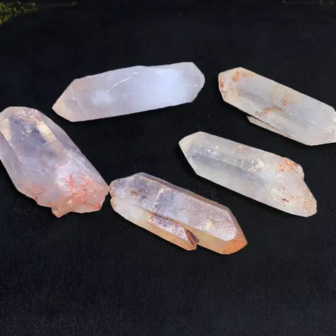 Pointe en Pierre Brute de Quartz Clair Naturel Colonne de Cristal Unique Non Polie Spécimen Minéral pour Décoration Maison Bureau