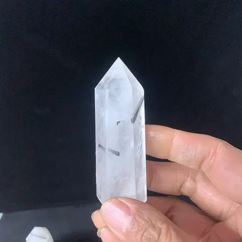 Ornement de Colonne Hexagonale en Cristal Clair Naturel Symbiose de Tourmaline Noire Pierre de Méditation à Pointe Polie