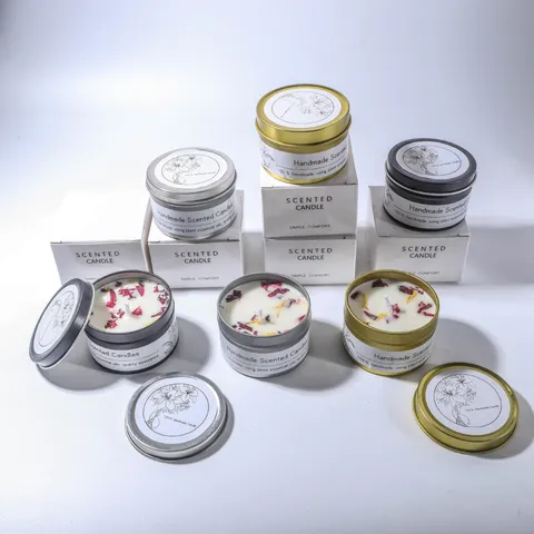 Handmade Soybean Wax Scented Candle With Dried Flowers Aromatherapy Candle In Metal Tin Gift Box For Wedding Birthday Home Decor