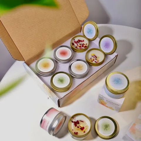 Soy Wax Scented Candle With Dried Flowers In Portable Metal Tin Aromatherapy Candle Gift Set For Home Wedding Birthday Party