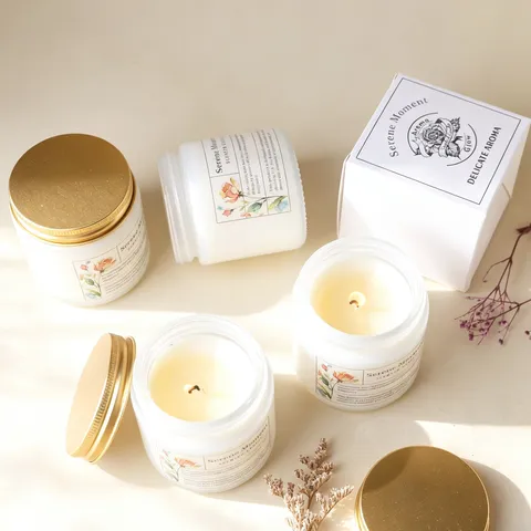 Bougie Parfumée de Luxe Pot en Verre Dépoli Avec Couvercle Métallique Parfum Floral Thé Bougie en Cire de Soja Cadeau Décoration Maison