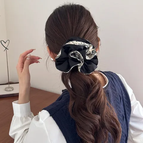 French Vintage Toile De Jouy Floral Fabric Hair Clip Elegant Black White Ink Print Banana Clip Claw Clip Scrunchie For Women Hair Accessories