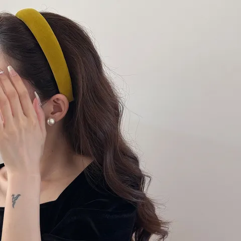 Serre-Tête Vintage en Velours à Bord Large pour Femmes Rétro Couleur Unie Élégant Accessoire de Coiffure Minimaliste