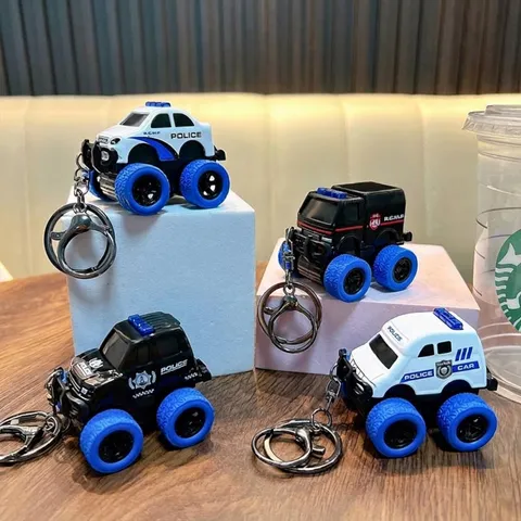 Alloy Pull-Back Police Car Model Keychain Mini Off-Road Vehicle Inertia Toy Pendant For Students Gift Bags Claw Machine Prizes