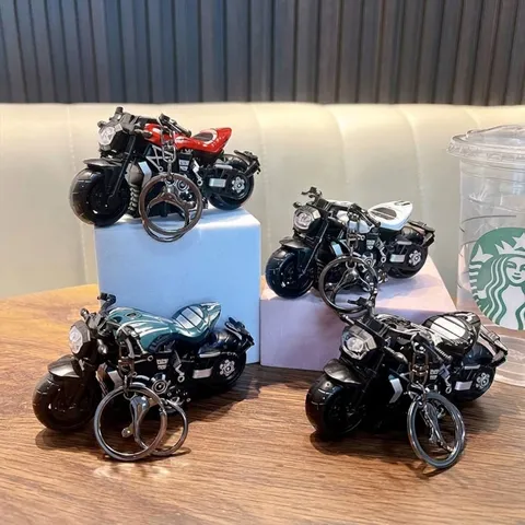 Cool Pull-Back Motorcycle Model Keychain Plastic Simulation Motorbike Key Ring For Men Boys Gift Backpack Pendant Motorbike Toy