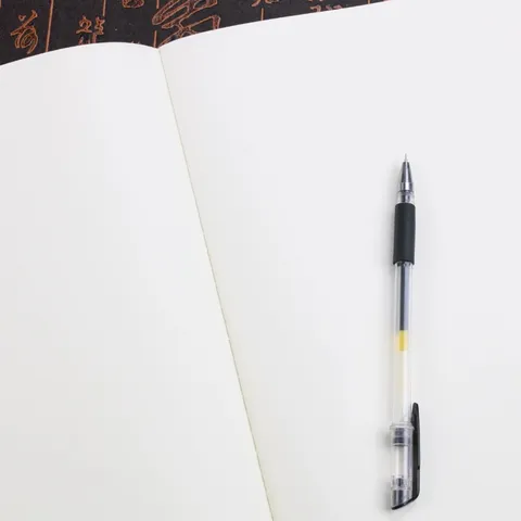 Cuaderno de Papel Kraft Retro Encuadernación Cosida Diario Minimalista Color Sólido para Escritura Oficina Escuela Negocios Papelería