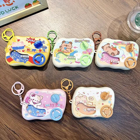Mini Animal Game Console Keychain Plastic Alloy Stress Relief Toy Water Game Keychain Cartoon Capybara Cat Bear Toy Gift