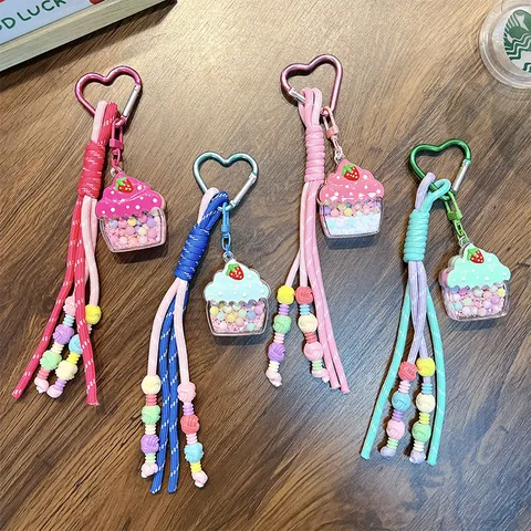 Süßer Erdbeer Cupcake Flüssiger Treibsand Schlüsselanhänger Für Damen Mädchen Acryl Treibsand Flasche Schlüsselring Herz Schnalle Geflochtenes Seil Taschenanhänger Geschenk