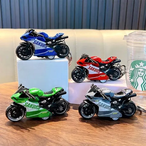 Creative Alloy Pull-Back Motorcycle Keychain Die-Cast Motorbike Model Key Ring Toy For Students Gift Bag Pendant Accessory