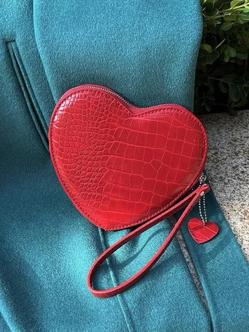 Fashion Women Heart Shaped PU Leather Coin Purse Small Handbag Wrist Strap Crocodile Pattern Embossed Street Trend Mini Bag