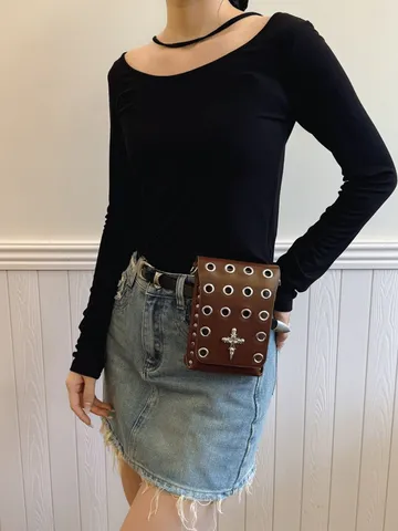 Gothic Punk PU Leather Crossbody Bag For Women Men Vintage Skull Cross Metal Rivet Flap Small Square Belt Waist Phone Bag