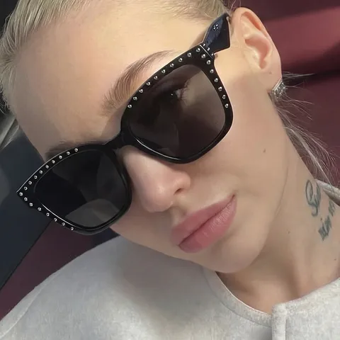 Gafas de Ojo de Gato de Moda para Mujer Anti-luz Azul Remaches Patchwork Marco de PC Gafas Ópticas Gafas de Descanso de Moda para Cara Cuadrada