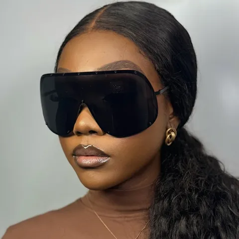 2025 New Oversized Shield Sunglasses For Women Punk Futurist Metal Frame Rivet Sunglasses Y2K UV400 Streetwear Shade