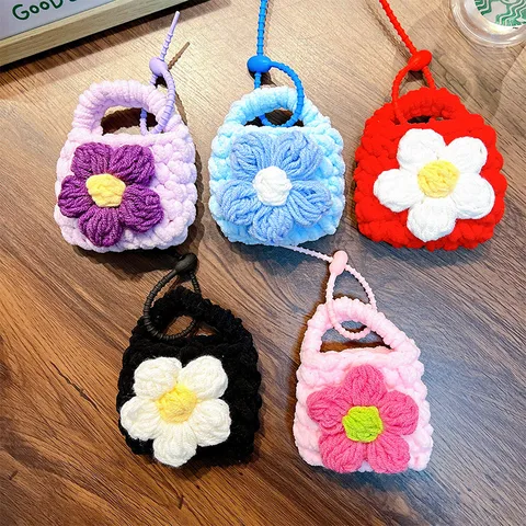 Handmade Crochet Flower Mini Coin Purse Keychain Cute Knitted Yarn Plush Storage Bag For Women Girls Autumn Winter Gift
