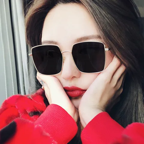 Retro Square Metal Oversized Sunglasses For Women Trendy Polygon Gradient Lens Fashion Eyewear UV400 Protective Sun Glasses