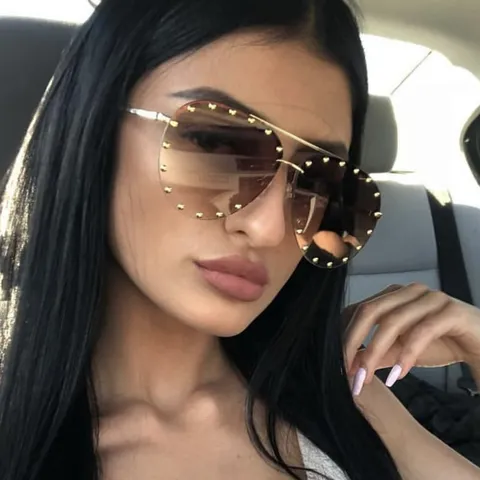 Women's Rivet Aviator Sunglasses Oversized Metal Frame UV400 Protection Pilot Fashion Sun Glasses For Driving Outdoor