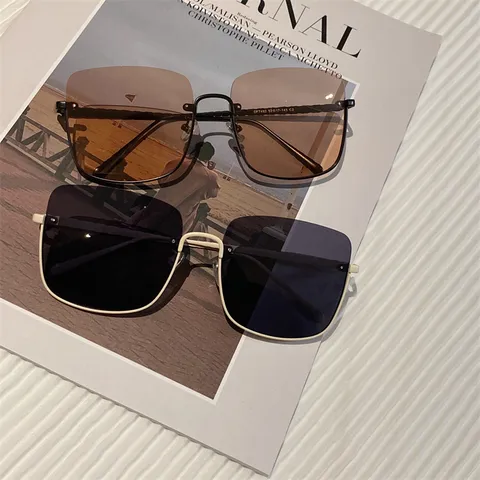 Lunettes de Soleil Oversize pour Femmes Demi-Cerclées Carrées Monture Métallique Protection UV400 Rétro Accessoires de Vacances à la Plage
