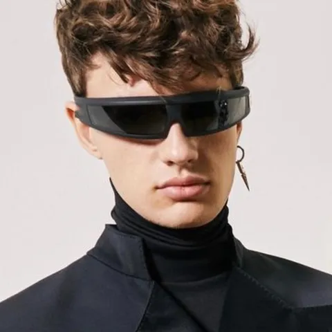 Occhiali da Sole Sportivi Y2K Futuristici Avvolgenti a Mascherina per Uomo Donna Protezione UV400 Ciclismo Equitazione alla Moda