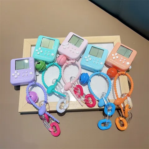 Mini Handheld Game Console Keychain Retro Square Electronic Game Player With Bell Lanyard For Kids Schoolbag Pendant Accessories