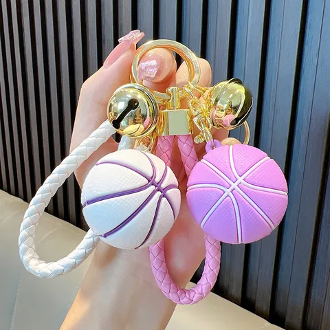 Portachiavi Sport Pallacanestro PVC Morbido Mini Ciondolo Pallacanestro Simulato Con Cinturino Intrecciato Campanellino Oro Pendente per Zaino Auto
