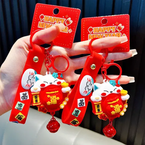 Gelukskat Roterende Sleutelhanger Gelukzak Hanger Met Bel Rood PVC Cartoon Spinner Geluksamulet Cadeau Voor Tas Decoratie