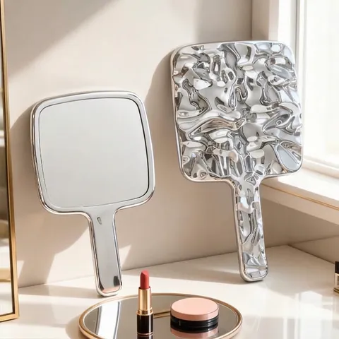 Specchio a Mano Vintage Ondulazione dell'Acqua Trucco Stile Ins Portatile Quadrato Specchio Cosmetico Per Casa Galvanizzato