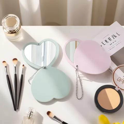 Heart-Shaped Rotating Double-Sided Makeup Mirror Plastic Frame Aluminum Mirror Portable Hanging Mirror With Bead Chain