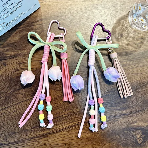 Bohemian Handmade Woven Tulip Flower Keychain Tassel Bag Charm Heart Carabiner For Women Car Key Pendant Gift Accessories