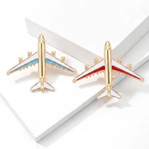 Fashion Alloy Enamel Airplane Brooch Pin Creative Gold Plated Aircraft Badge Personality Jewelry Accessory For Men Women