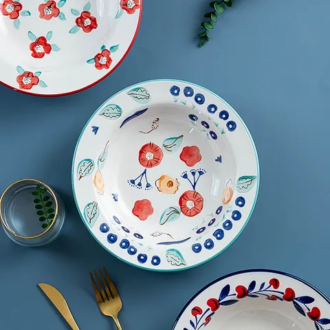 Assiettes Creuses en Porcelaine en Forme de Chapeau Peintes à la Main Sous Glaçure Assiettes Plates Rondes Créatives en Céramique Florale pour Pâtes Salade Soupe Steak Maison Cuisine